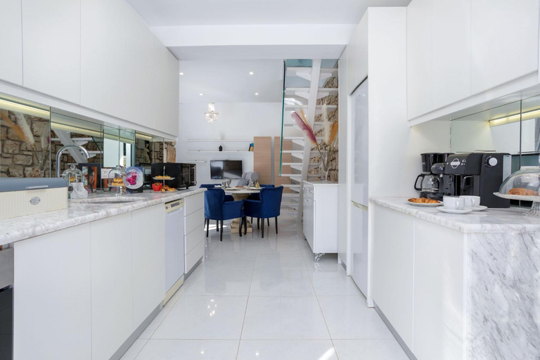 Food & Drinks, Dion Suite spa,zakynthos GreeceIdeal for Couples and Young Families, Ionian Islands