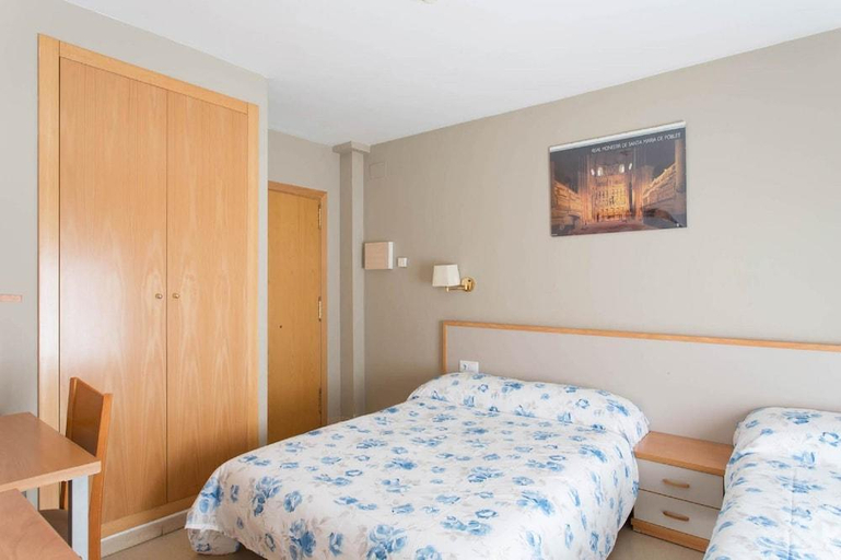 Bedroom 2, Hotel Cosmos Tarragona, Tarragona