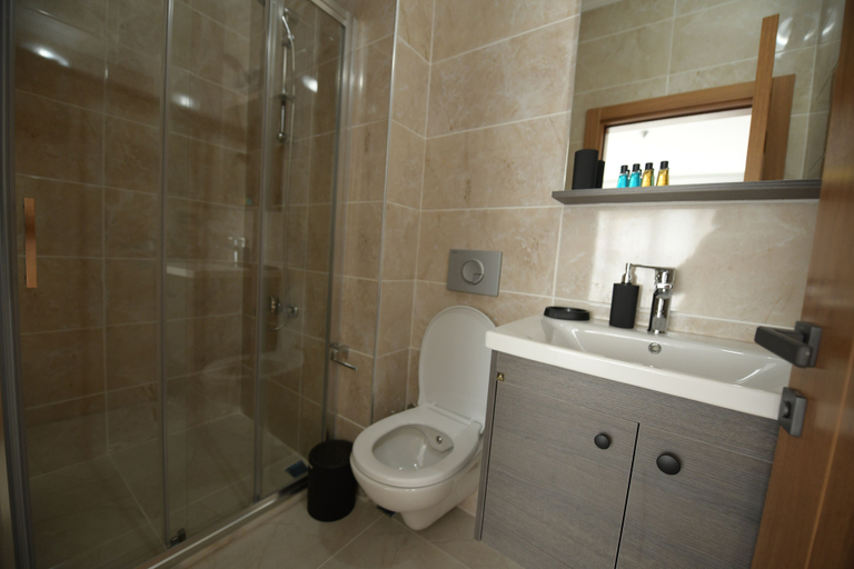 Bathroom 5, Poal Group Hotel, Merkez