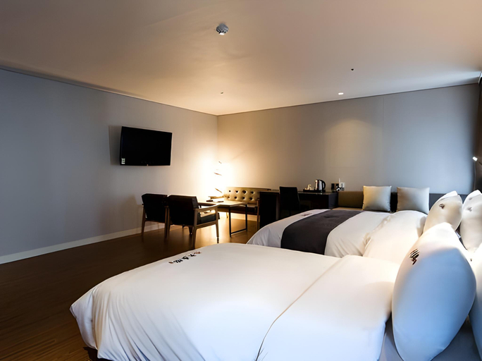 Bedroom 2, Daesungkwan Hot Spring Hotel, Geumjeong