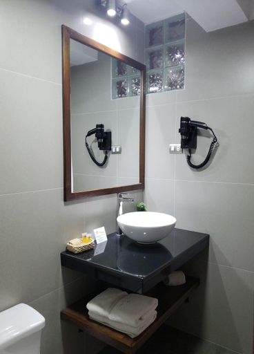 Bathroom 5, Hotel Suenos del Inka, Cusco