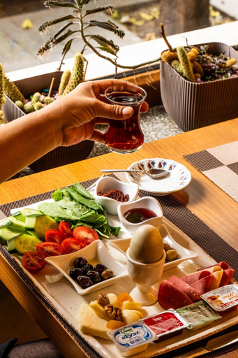Food & Drinks 3, Atlas Oteli, Konak
