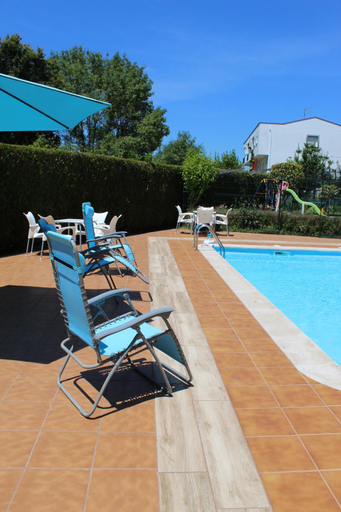 Others 4, Hotel Fernandez, Pontevedra