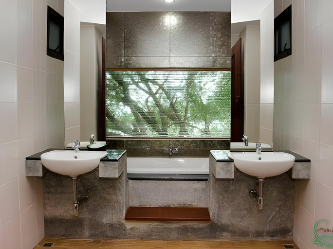 Bathroom 3, Chai Chet Resort, Koh Chang