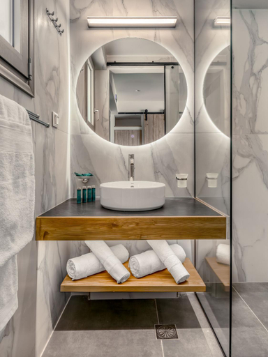 Bathroom, Gaia luxury loft, Central Greece