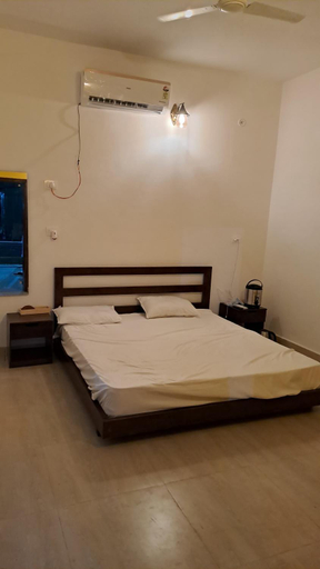 Bedroom 2, The Agroon Inn, Nainital