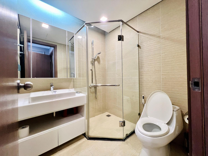 Bathroom 5, Vinhomes Landmark 81 Apartment - Christine's Home, Bình Thạnh
