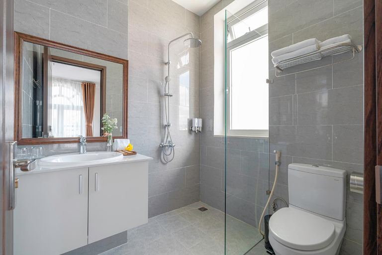 Bathroom 3, PINE VIEW HOTEL DALAT, Đà Lạt