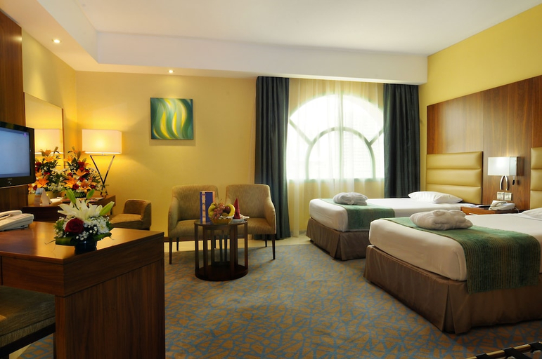 Bedroom 2, Howard Johnson by Wyndham Abu Dhabi, Abu Dhabi City