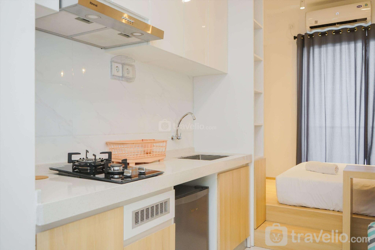Others 5, Cozy Studio Room at Sky House BSD Apt By Travelio, South Tangerang