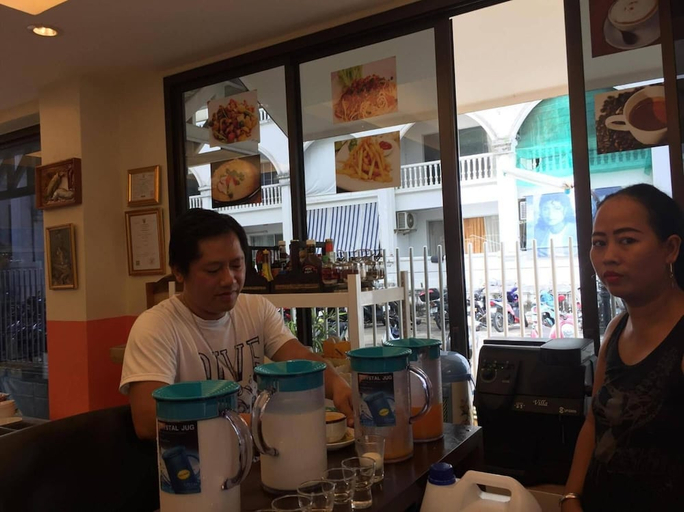 Food & Drinks 5, Concordia Guesthouse, Pattaya