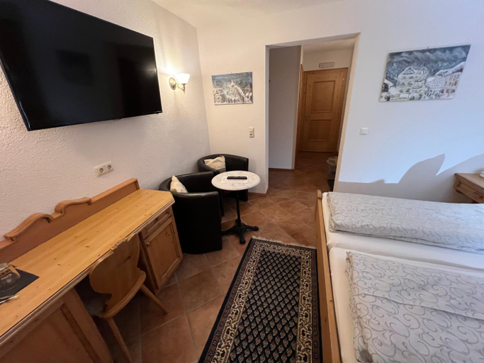 Bedroom 3, Hotel Garni Gafluna, Landeck