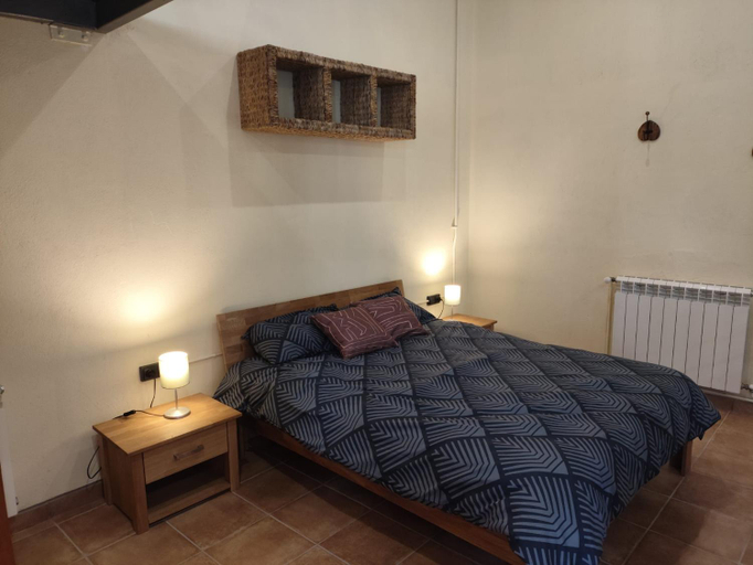 Bedroom 4, Casa rural Ca l'Anton, Girona