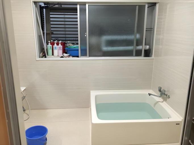 Bathroom 5, Tenryu Hotel, Hiroshima
