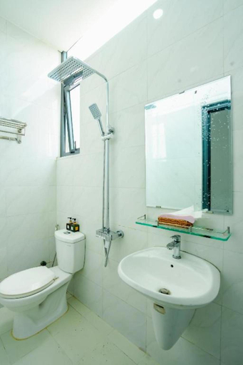 Bathroom, VICTORY hotel 709, District 7