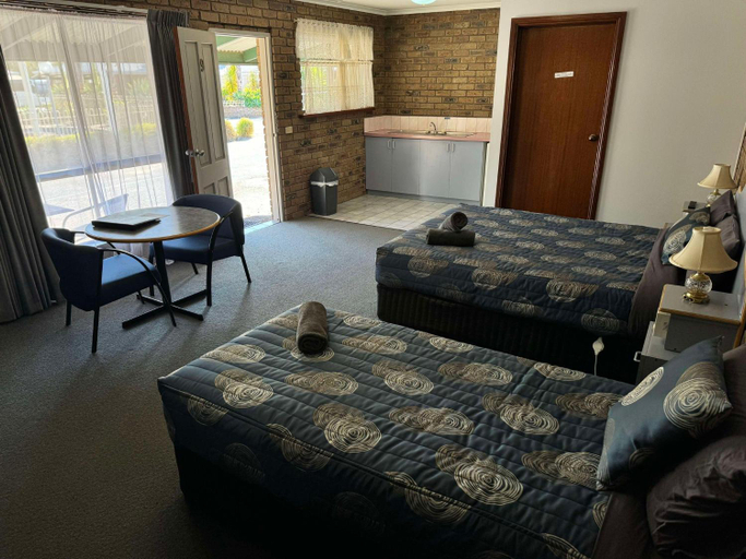 Bedroom, Tooleybuc Motel, Wakool