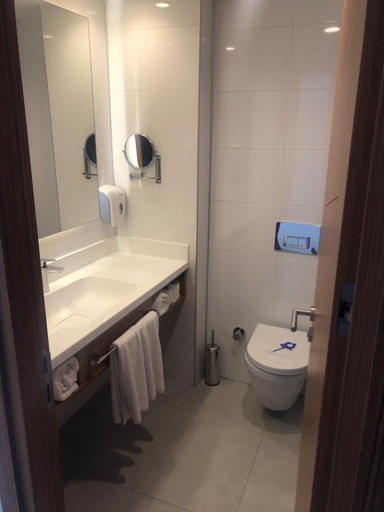 Bathroom 4, INFINITY BY YELKEN AQUAPARK&RESORTS KUSADASI, Kuşadası