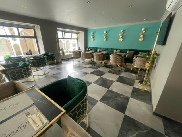 Food & Drinks 3, Karlsbad Prestige, Karlovy Vary