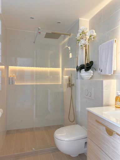 Bathroom 5, Sara Riviera, Alpes-Maritimes