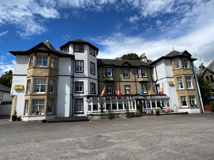 Others 4, Strathpeffer Hotel, Highland