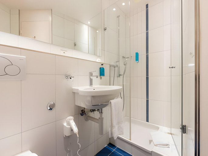 Bathroom 4, Des Alpes, Luzern