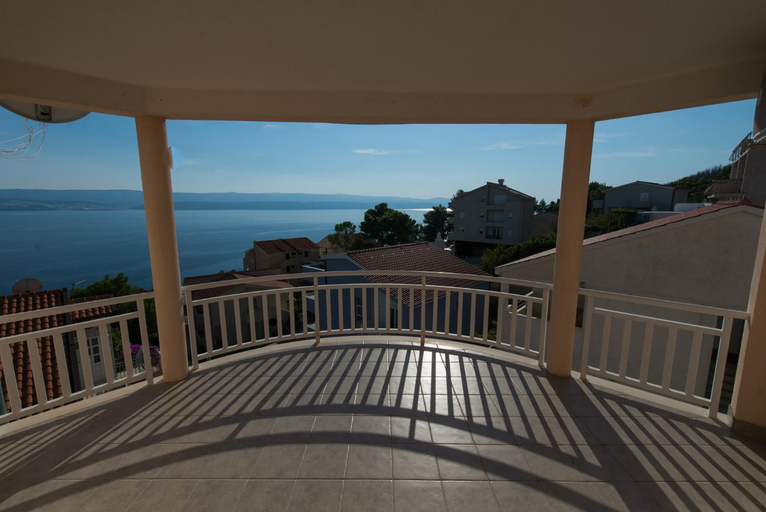 Others 5, Villa Belvedere, Omiš