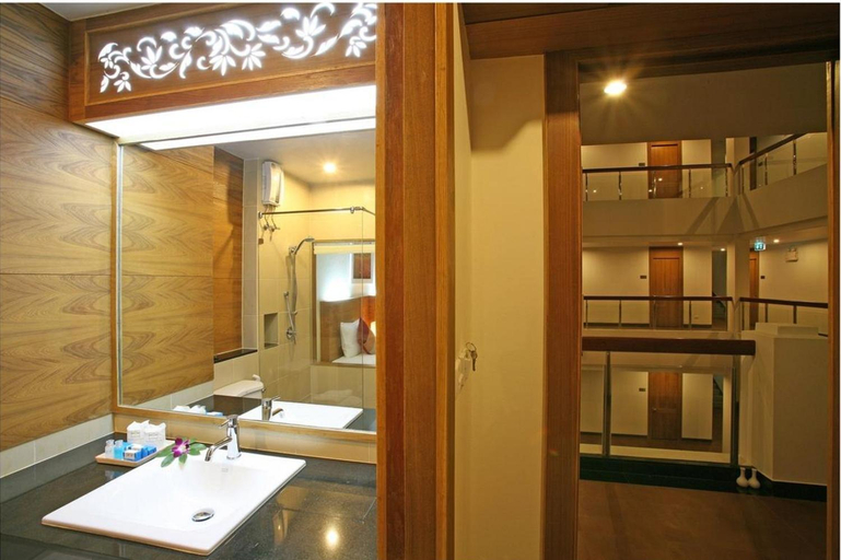 Bathroom 4, Baan Saikao Hotel & Service Apartment, Koh Chang