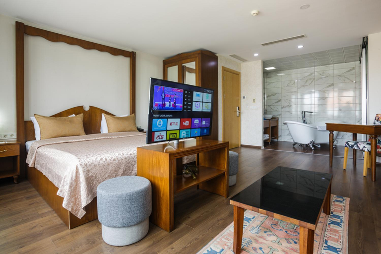 Bedroom 2, P. Galata Boutique Hotel, Beyoğlu