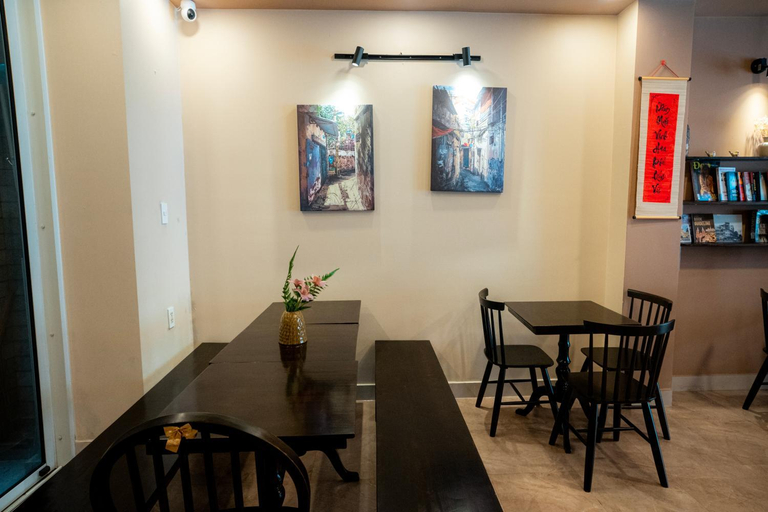Public Area 3, HemTouch House, District 3