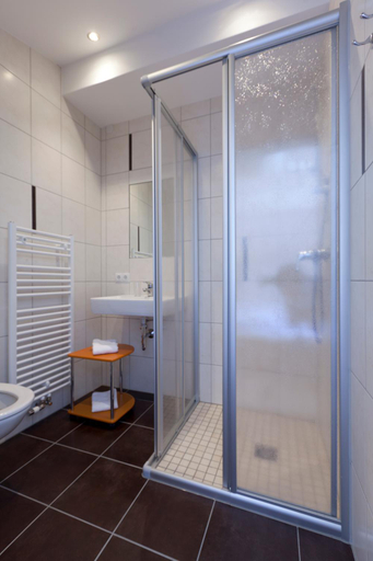 Bathroom 2, Hochjochstobli B&B Alpine Easy Stay, Bludenz