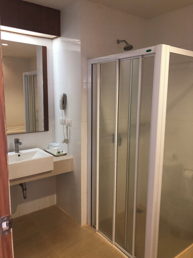 Bathroom 5, Rawai Princess Hotel, Phuket Island