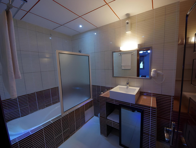 Bathroom 4, Hotel Residence La Corniche, Dakar