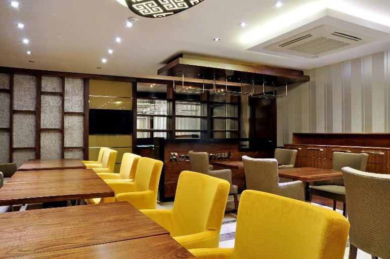 Food & Drinks 5, Avin Hotel Konak, Konak