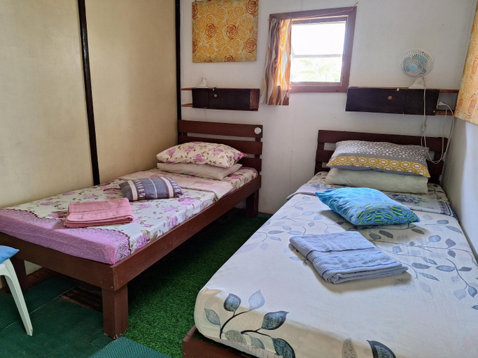 Bedroom 2, Genevieve Guest House, Maria