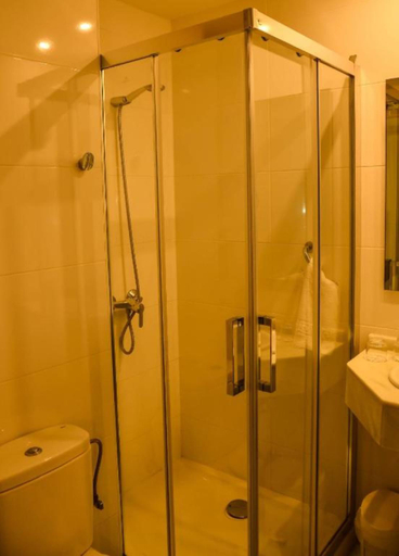 Bathroom 4, Cabeza, Asturias