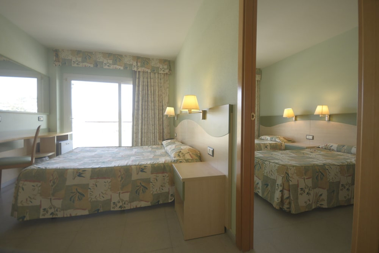 Bedroom 3, ALEGRIA Caprici Green 4 SUP, Barcelona