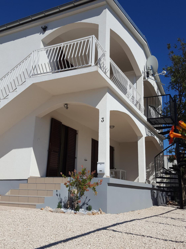 Others 2, Apartments Merion, Starigrad