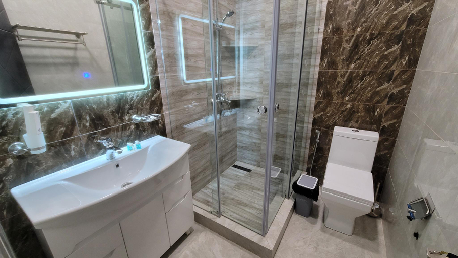 Bathroom, Homy House Hotel, Tashkent City
