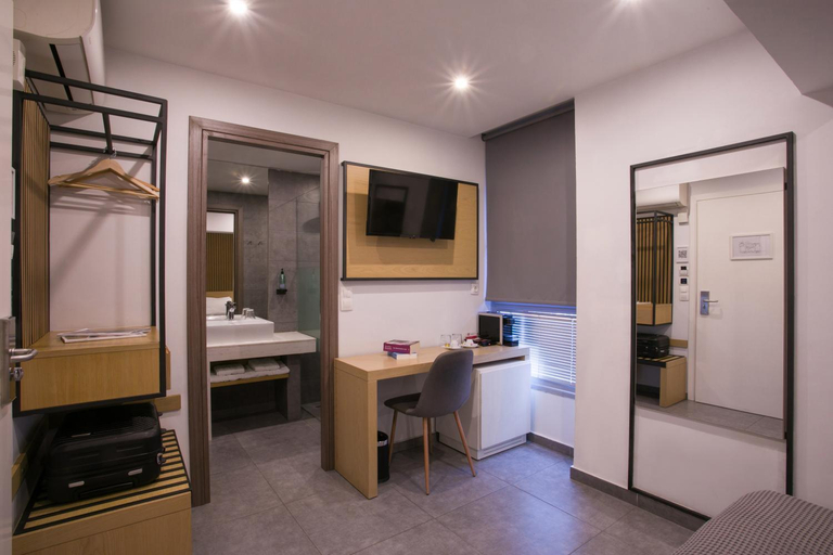 Bathroom 2, White Luxury, Central Macedonia