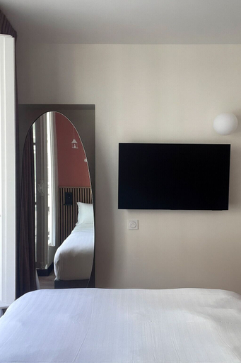 Bedroom 5, Beauquartier - Marais Turenne, Paris
