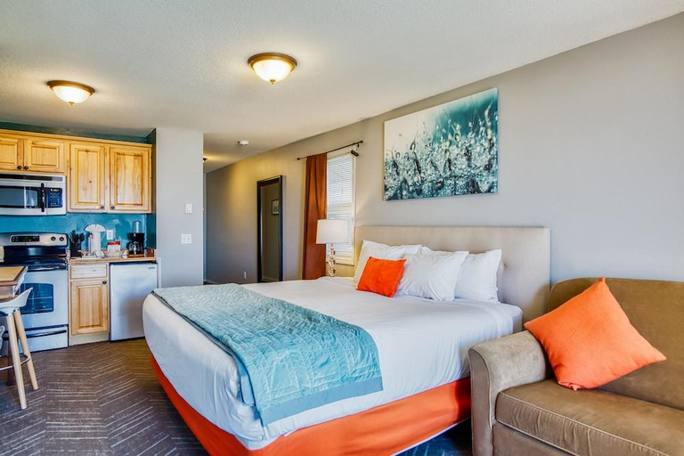 Bedroom 2, Inn at the Prom Oceanfront, Clatsop