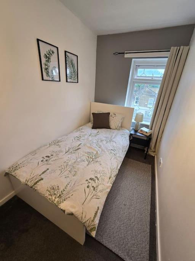 Others 4, Beautiful rooms in PRIME location!, London