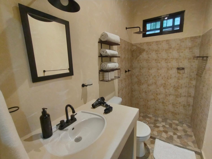 Bathroom 3, Casa Lupita, Cozumel