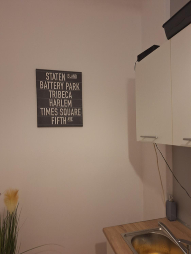 Others 3, Regem Aleja Solidarnosci, Warsaw