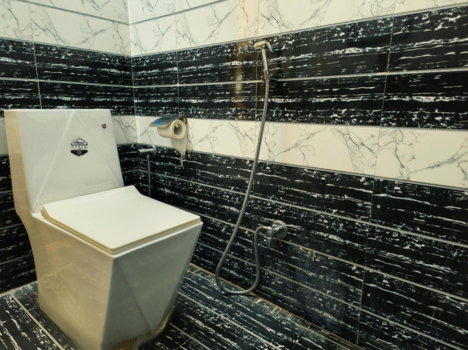 Bathroom 2, Elephant Pushkar, Ajmer