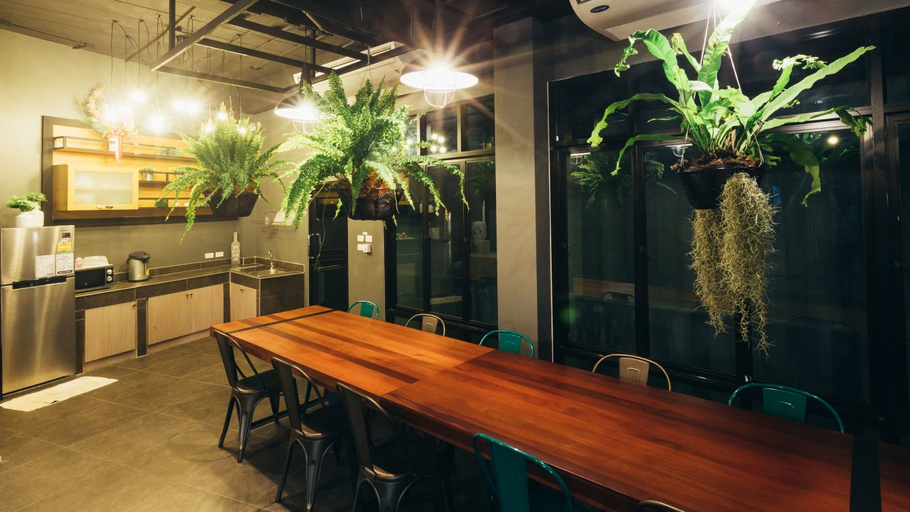 Food & Drinks 4, Seacation Krabi, Mueang Krabi