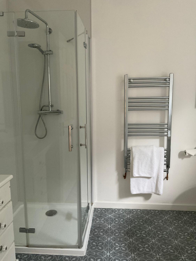 Bathroom, The Broomsquire, West Berkshire