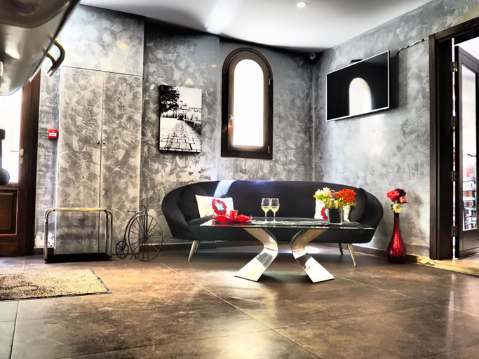 Public Area 2, Adelphi Boutique Hotel