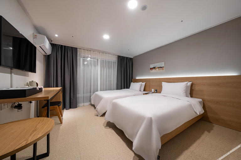 Bedroom 3, Songtan Hotel Corner In, Pyeongtaek