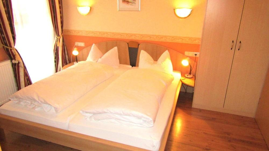 Bedroom 2, Allgauer Krauteralm, Oberallgäu
